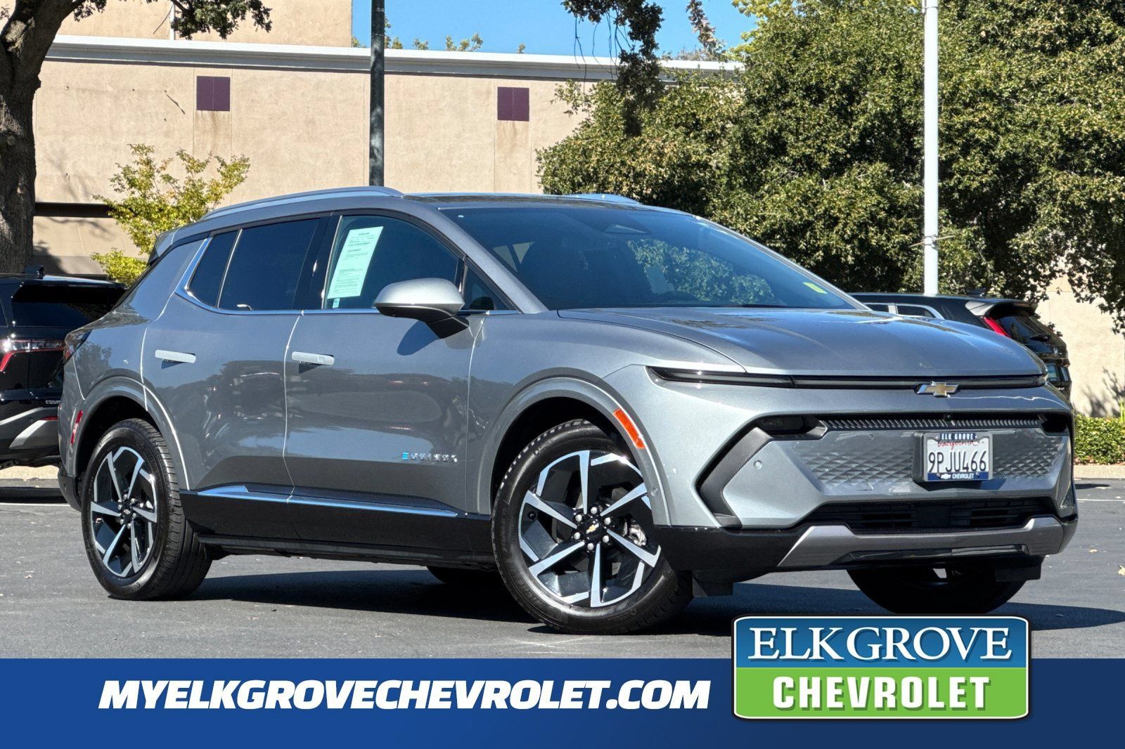 Used 2024 Chevrolet Equinox EV LT w/ Active Safety Package 3 AWD/4WD image 1