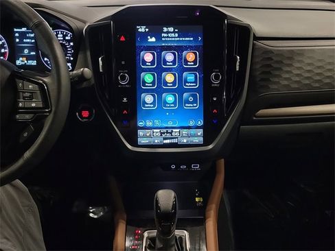 Used 2025 Subaru Forester Touring image 14