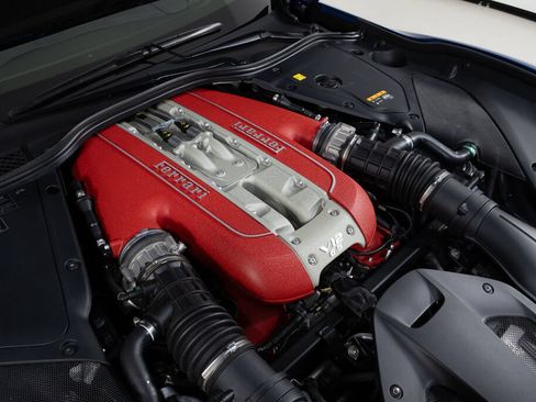 Used 2021 Ferrari 812 GTS RWD image 27