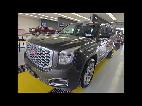 Used 2019 GMC Yukon XL Denali w/ Denali Ultimate Package image 1