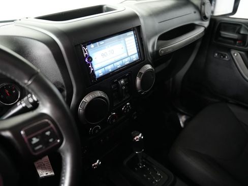 Used 2016 Jeep Wrangler Unlimited Sport w/ Quick Order Package 24S AWD/4WD image 18