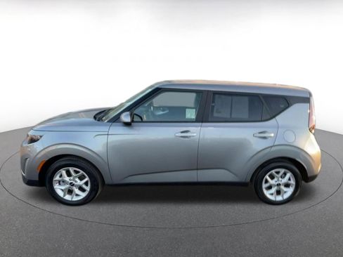 Used 2025 Kia Soul LX w/ LX Technology Package image 9