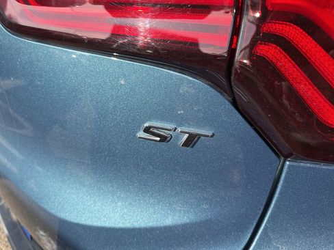 Used 2024 Buick Encore GX Sport Touring w/ Experience Buick Package image 12