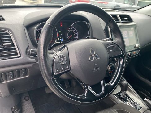 Used 2020 Mitsubishi Outlander Sport SE AWD/4WD image 19