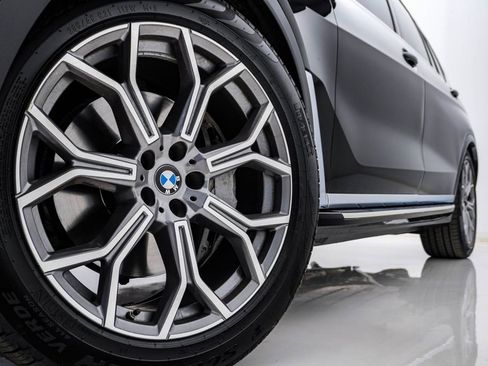 Used 2024 BMW X7 xDrive40i image 5