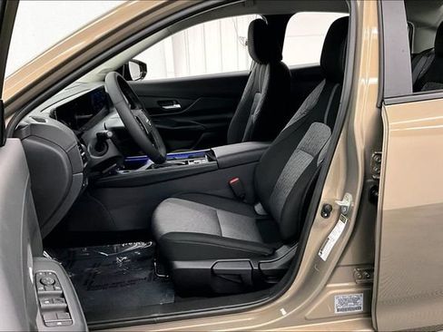 New 2026 Nissan Sentra SV FWD image 9