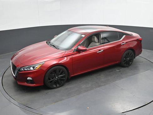 Used 2019 Nissan Altima 2.5 Platinum AWD/4WD image 32