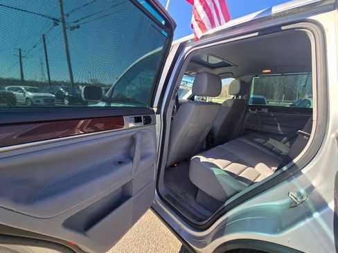 Used 2005 Volkswagen Touareg V6 AWD/4WD image 31