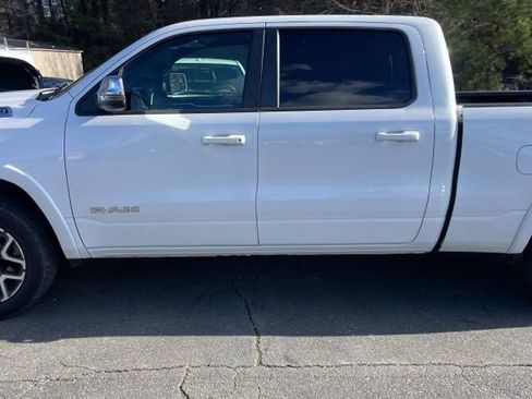 Used 2025 RAM 1500 Laramie image 4