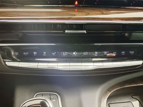 Certified 2023 Cadillac Escalade Sport Platinum w/ LPO, ONYX Package AWD/4WD image 20
