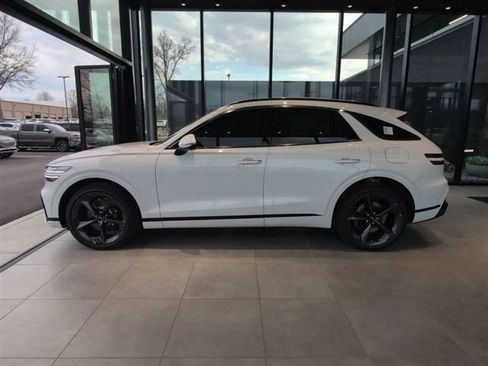 Used 2026 Genesis GV70 2.5T Sport Prestige AWD/4WD image 2