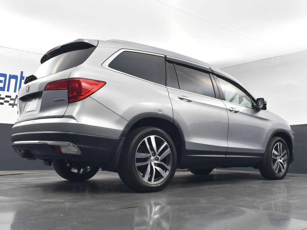 Used 2017 Honda Pilot Touring image 21