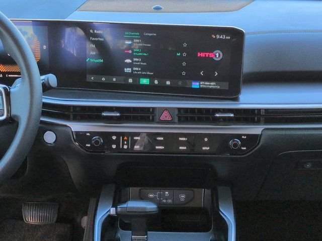 Used 2025 Kia Sorento LX FWD image 17