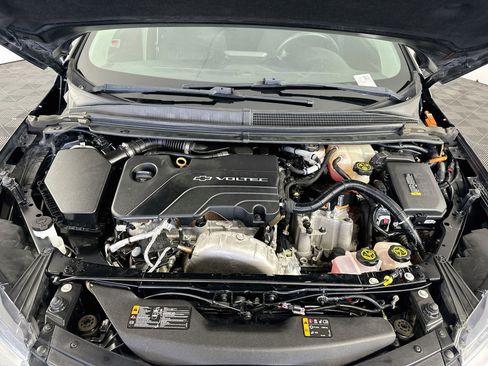Used 2017 Chevrolet Volt LT FWD image 32
