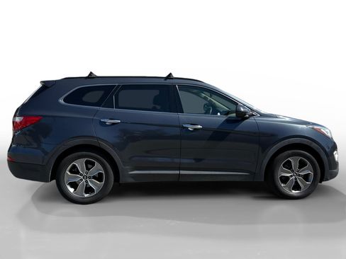 Used 2016 Hyundai Santa Fe SE FWD image 6