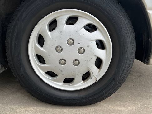 Used 2004 Buick Le Sabre Custom FWD image 23