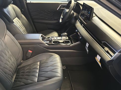 New 2026 Mitsubishi Outlander 4WD Plug-In Hybrid image 18