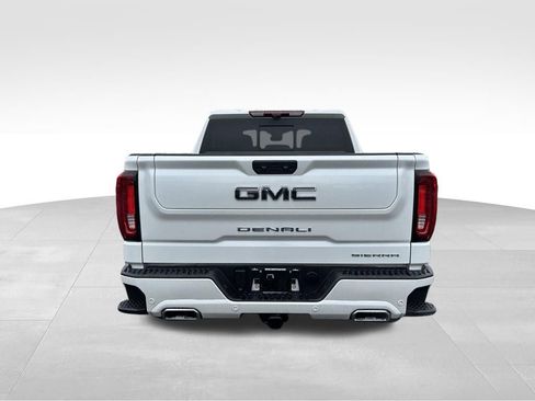 Used 2025 GMC Sierra 1500 Denali Ultimate image 17