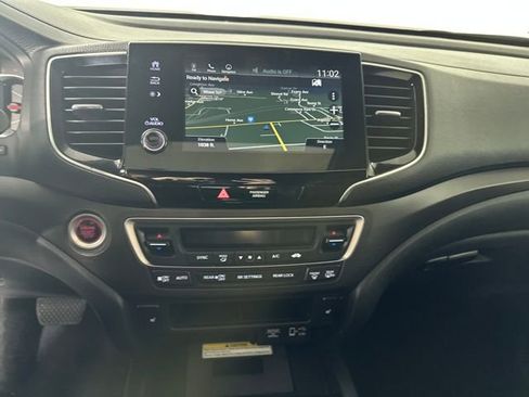 Used 2022 Honda Pilot TrailSport image 23