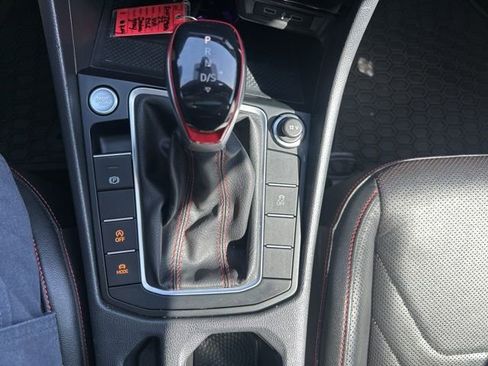 Used 2022 Volkswagen Jetta GLI Autobahn FWD image 38
