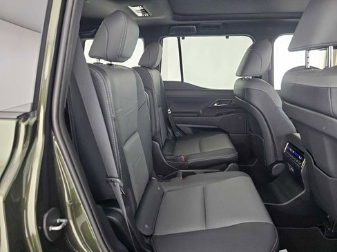 Used 2025 Lexus GX 550 Luxury+ w/ Accessory Package (31) image 12