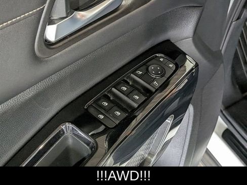 Used 2022 Nissan Pathfinder SV AWD/4WD image 17