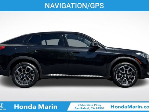 Used 2025 BMW X2 xDrive28i AWD/4WD image 4