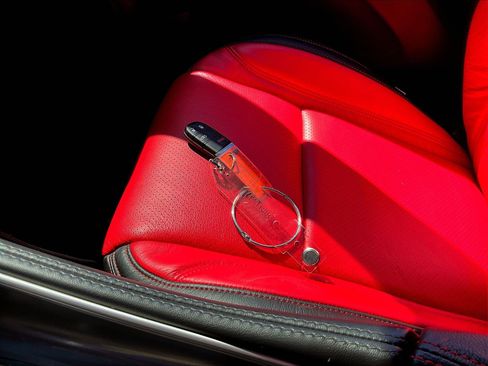 Used 2019 Dodge Challenger R/T Scat Pack RWD image 32