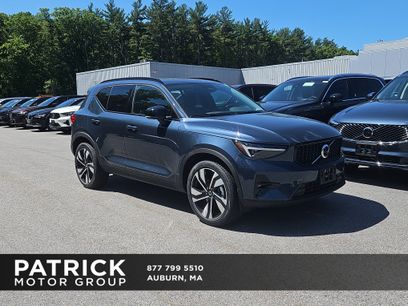 New 2026 Volvo XC40 B5 Ultra w/ Protection Package Premier