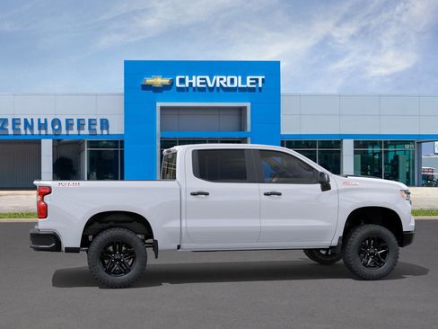 New 2024 Chevrolet Silverado 1500 LT Trail Boss w/ LT Trail Boss Premium Package AWD/4WD image 29