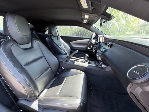 Used 2010 Chevrolet Camaro LT RWD image 14