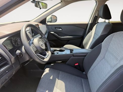 Used 2023 Nissan Rogue SV FWD image 9