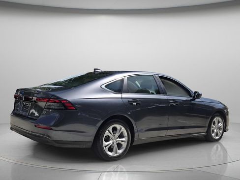 Used 2025 Honda Accord LX image 7