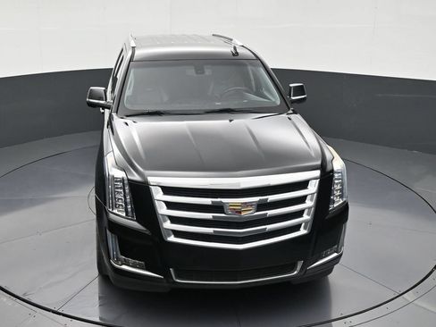 Used 2020 Cadillac Escalade 2WD image 19