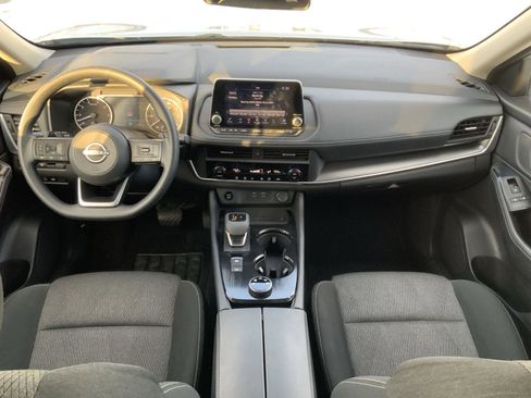 Used 2024 Nissan Rogue SV image 49