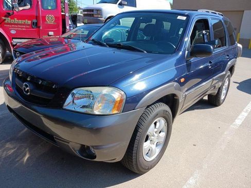Used 2004 MAZDA Tribute LX w/ Luxury Pkg AWD/4WD image 2