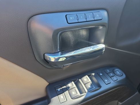 Used 2018 GMC Sierra 1500 Denali w/ Denali Ultimate Package AWD/4WD image 25