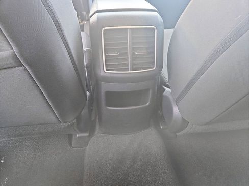 Used 2024 Kia Sportage LX image 31