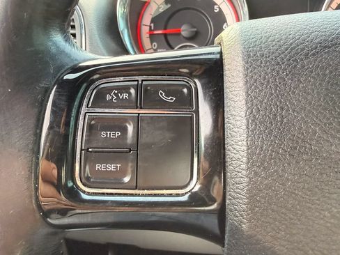 Used 2017 Dodge Grand Caravan SXT FWD image 14