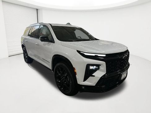 Certified 2026 Chevrolet Traverse RS AWD/4WD image 3