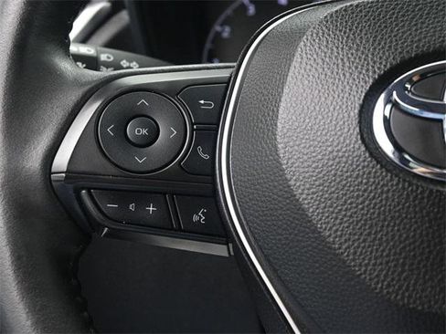 Certified 2024 Toyota Corolla Cross LE image 2