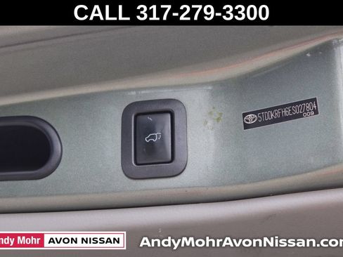 Used 2014 Toyota Highlander Limited AWD/4WD image 12