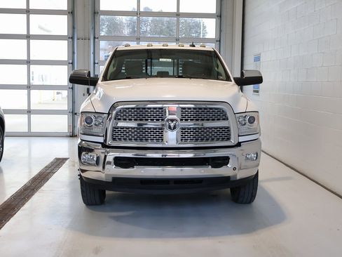 Used 2017 RAM 3500 Laramie image 5