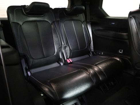 Used 2024 Jeep Grand Cherokee L Limited w/ Luxury Tech Group II AWD/4WD image 23