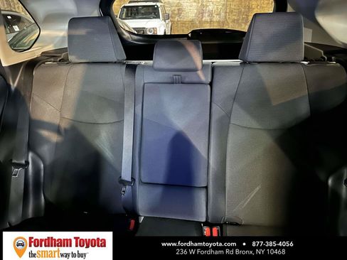 Used 2025 Toyota RAV4 LE AWD/4WD image 30