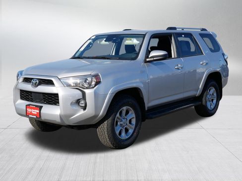 Certified 2024 Toyota 4Runner SR5 AWD/4WD image 3