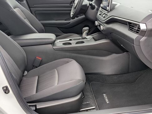 Certified 2025 Nissan Altima 2.5 S FWD image 25