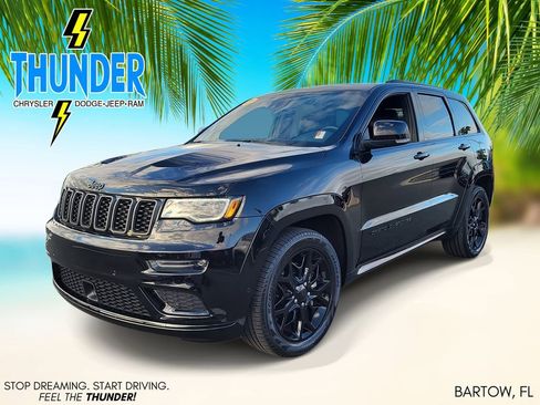 Used 2021 Jeep Grand Cherokee Limited X image 2