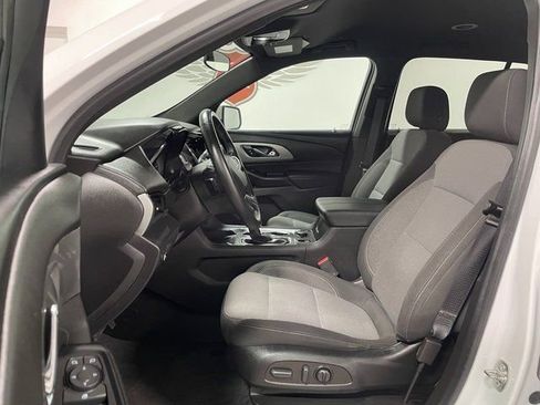 Used 2023 Chevrolet Traverse LT w/ Midnight/Sport Edition AWD/4WD image 11
