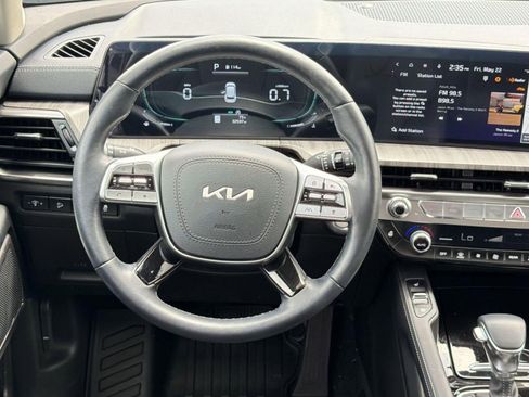 Used 2024 Kia Telluride EX AWD/4WD image 18